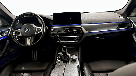 BMW 540i 4 of 5