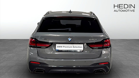 BMW 540i 7 of 12