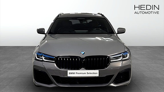 BMW 540i 8 of 12