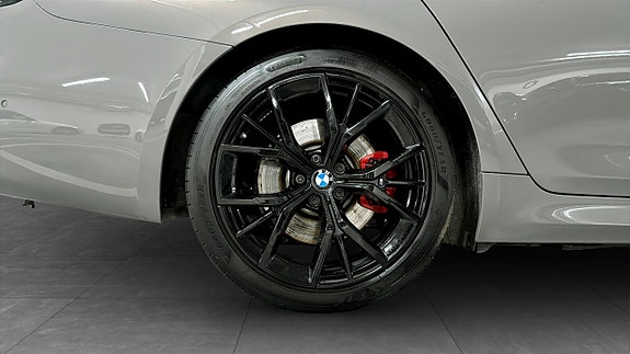 BMW 540i 9 of 12