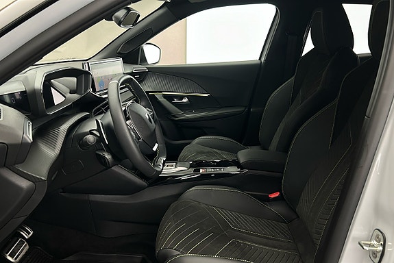 Peugeot 2008 10 of 24