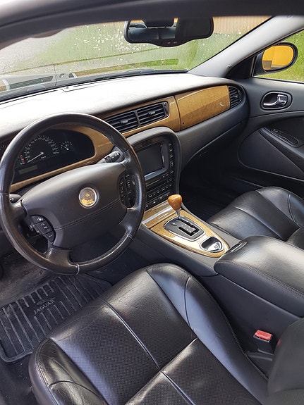 Jaguar S-TYPE 4 of 5