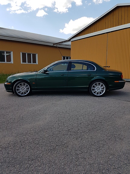 Jaguar S-TYPE 6 of 7