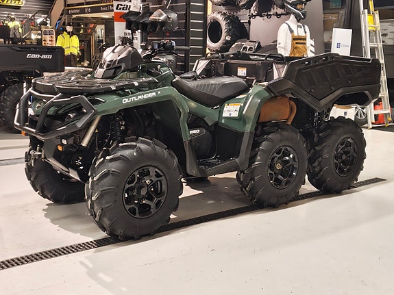 Can-Am Outlander 6x6 650 XU+ *Momsad - Fabriksgaranti* 2 of 7