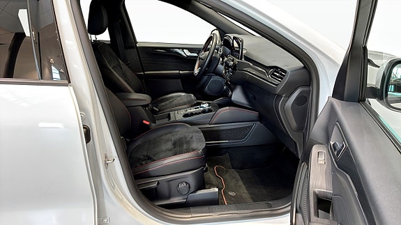 Ford Kuga 3 of 5