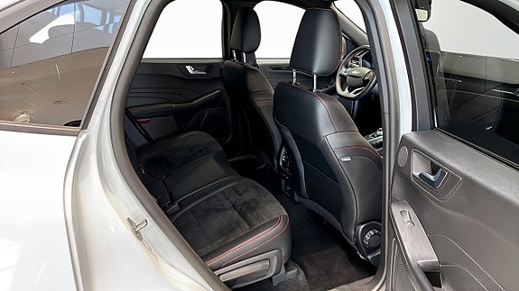 Ford Kuga 5 of 5