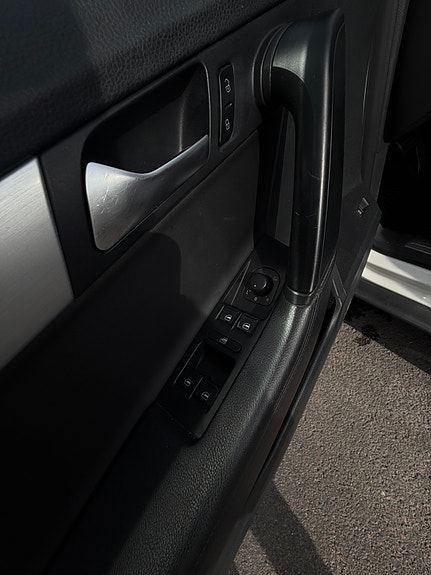 Volkswagen Passat Alltrack 12 of 21