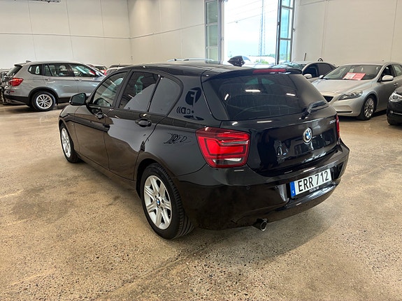 BMW 118d 5 of 5