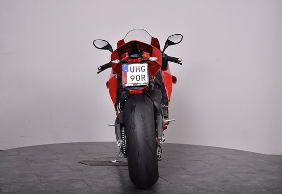Ducati Panigale V4 S / Akrapovic / 140 Mil 4 of 5