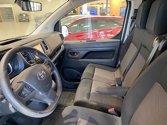 Mazda CX-3 3 of 3