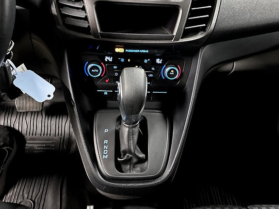 Ford Transit Connect 16 of 19