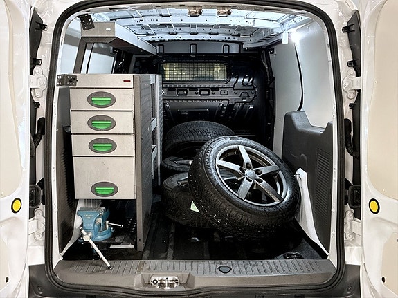 Ford Transit Connect 18 of 19
