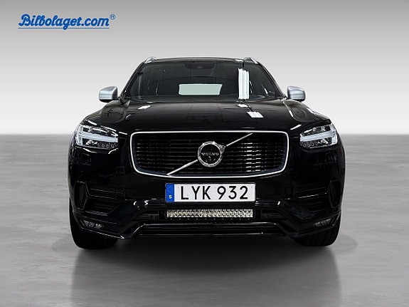 Volvo XC90 2 of 5