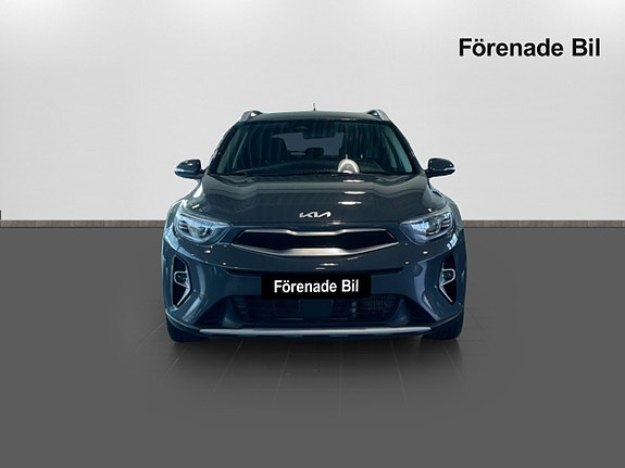 Kia Stonic 2 of 5