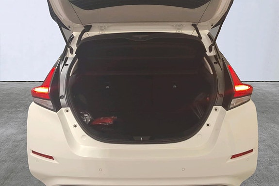 Nissan Leaf 17 of 20