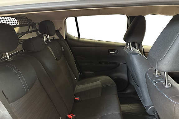 Nissan Leaf 11 of 19
