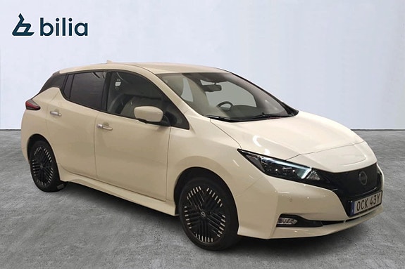 Nissan Leaf 2 of 5