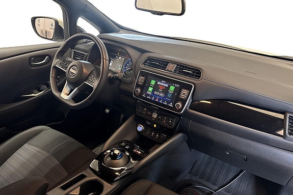 Nissan Leaf 10 of 19