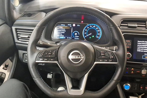 Nissan Leaf 8 of 20