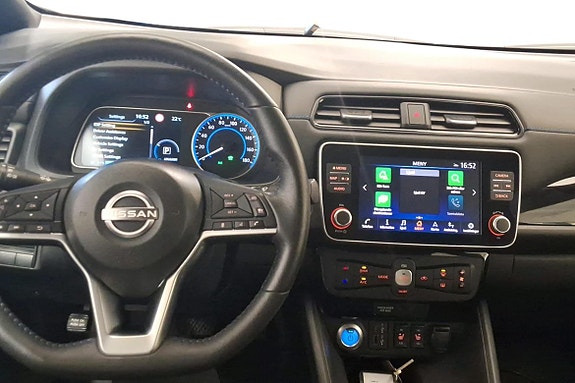 Nissan Leaf 9 of 20