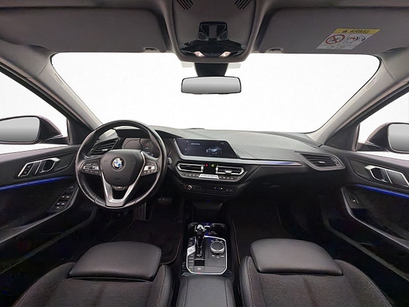 BMW 118i 12 of 28