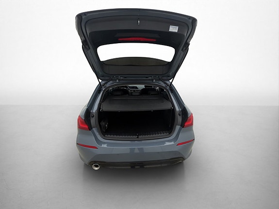 BMW 118i 24 of 28