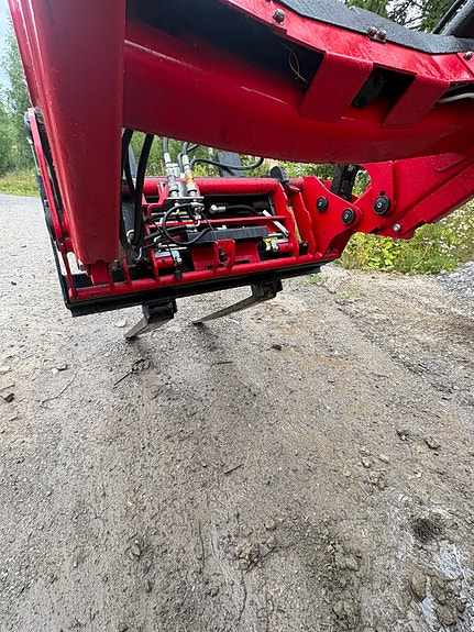 Massey Ferguson 5420 4 of 5