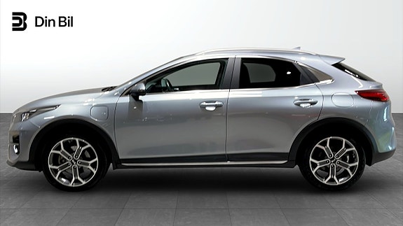 Kia XCeed 2 of 14