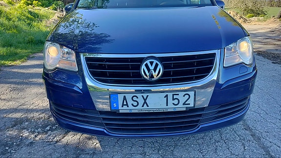 Volkswagen Touran 5 of 5