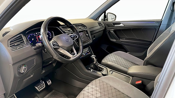 Volkswagen Tiguan 7 of 12
