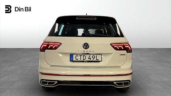 Volkswagen Tiguan 5 of 5