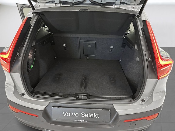 Volvo XC40 10 of 12