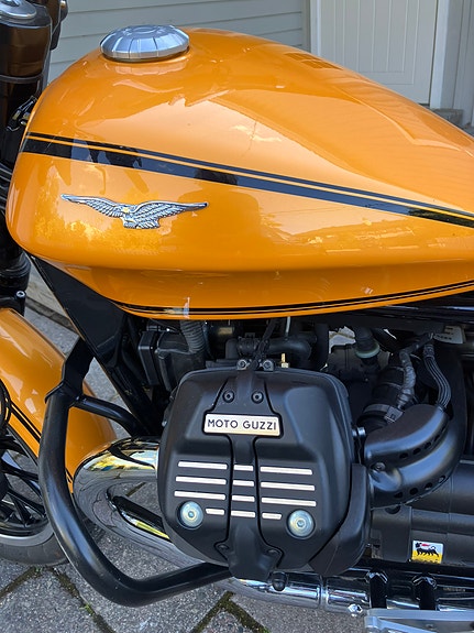 Moto Guzzi V9 5 of 5
