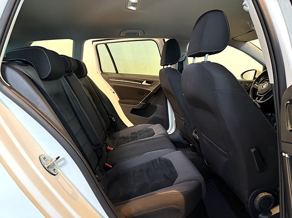 Volkswagen Golf VII 8 of 16