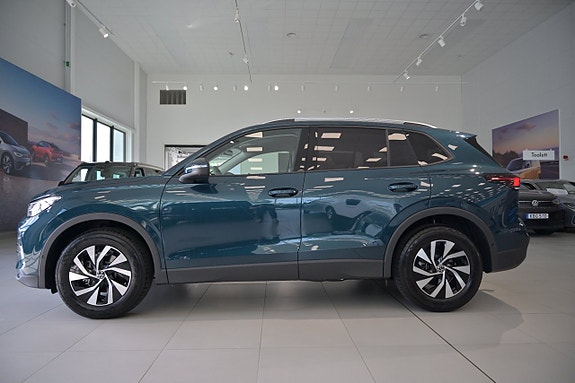 Volkswagen Tiguan 7 of 26