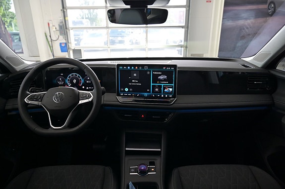 Volkswagen Tiguan 12 of 26