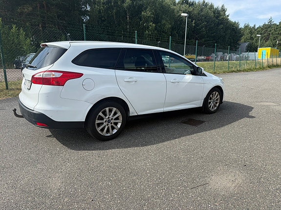 Ford Focus 4 of 5