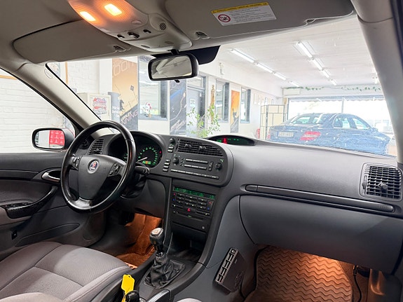 Saab 9-3 18 of 28