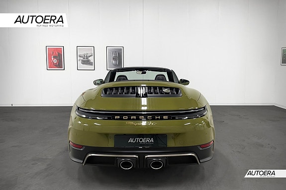 Porsche 911 6 of 30