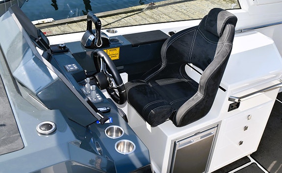 Höstkampanj - Askeladden C97 med 2 x 300hk Suzuki duoprop 23 of 30