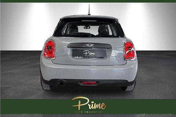 MINI One 4 of 5