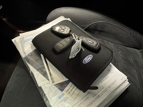 Ford Mondeo 23 of 26