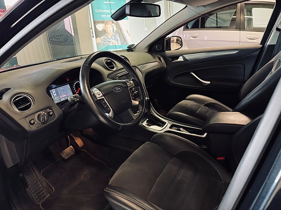 Ford Mondeo 8 of 26