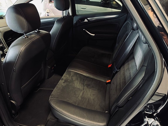 Ford Mondeo 20 of 26