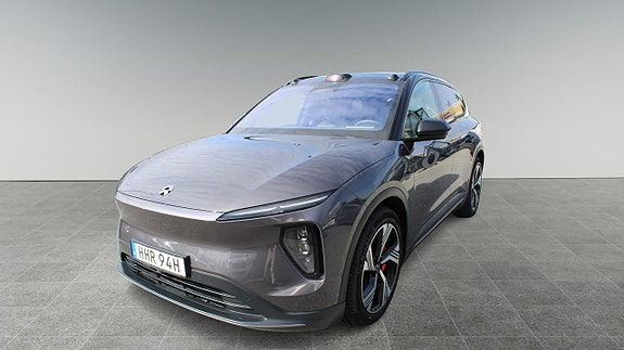 NIO EL6 2 of 15