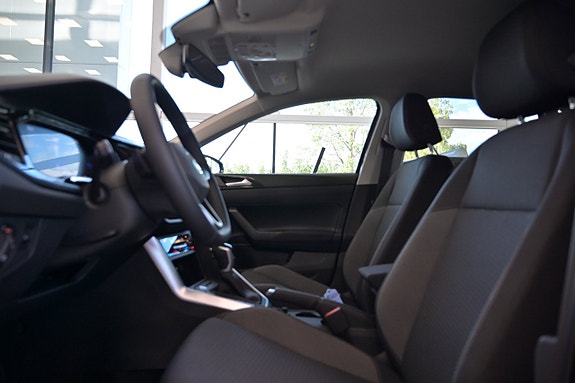 Volkswagen Polo 18 of 22