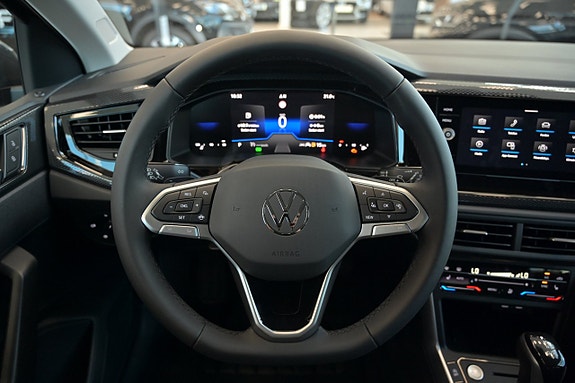 Volkswagen Polo 11 of 22