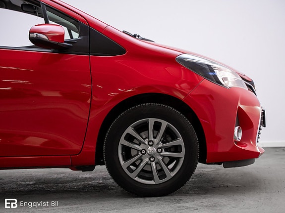 Toyota Yaris 16 of 30