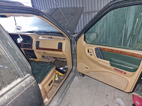 Jeep Grand Cherokee 5 of 5