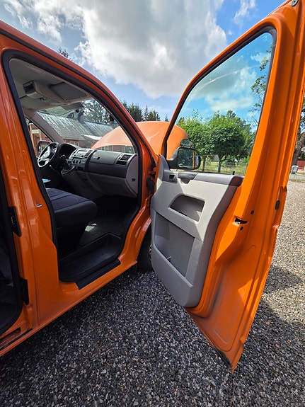 Volkswagen Transporter 5 of 5